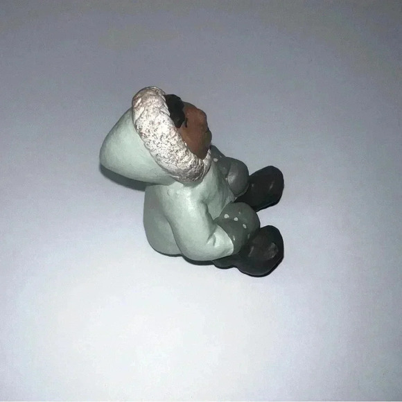 Eskimo Figurines Set Of 3 In Great Condition! Vintage Inuit - Picture 7 of 13